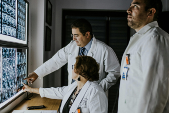 Dra. Thaline Neves explica como a radiologia é fundamental para detectar doenças silenciosas de forma precoce e eficaz.