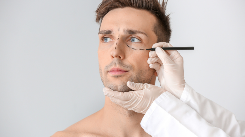 Conheça com Milton Seigi Hayashi os benefícios e limitações de cada abordagem estética antes de decidir.