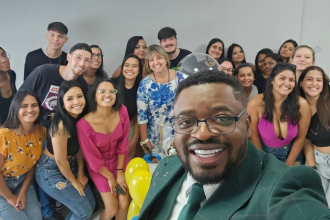 Segundo Oluwatosin Tolulope Ajidahun, treinos intensos podem gerar alterações hormonais que afetam a fertilidade feminina.