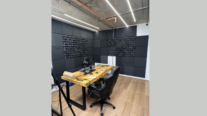 Future Cast TV destaca como os podcasts se tornaram ferramentas poderosas para democratizar o acesso ao conhecimento e promover o aprendizado contínuo.