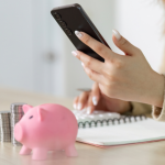 Teciomar Ábila apresenta a importância da educação financeira para atletas e jovens profissionais construírem um futuro seguro.