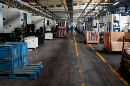 Com a tecnologia da Liderroll permite manobrar tubos múltiplos e otimiza montagem em áreas congestionadas, projetos ganham agilidade e precisão. Produção de Paulo Roberto Gomes Fernandes.