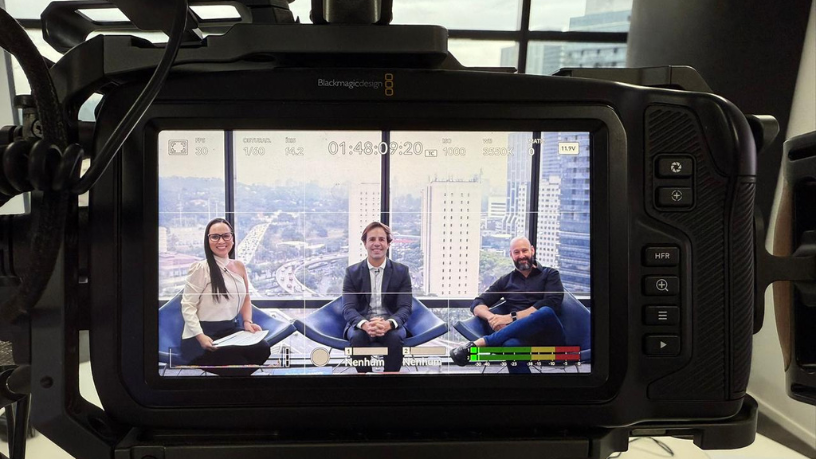 Ian dos Anjos Cunha analisa como os wearables estão transformando o acompanhamento da saúde ao longo da vida, ampliando o monitoramento contínuo e a prevenção.